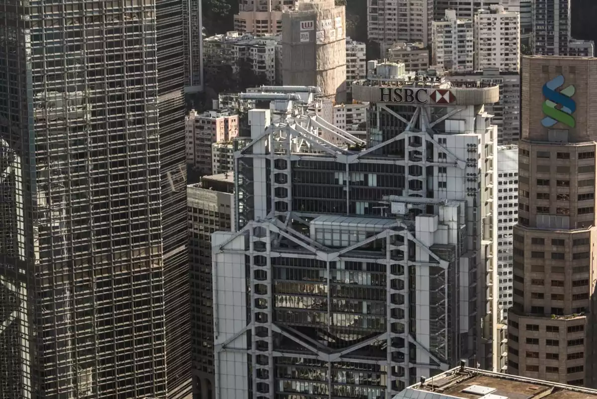 香港第二季经济收缩9%  有效疫苗或疗法出现前复苏仍缓慢