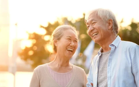 分红保险名词解释：什么是年终红利？什么是终期红利？