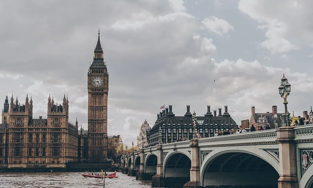 uk1 1453361756605c35cade961