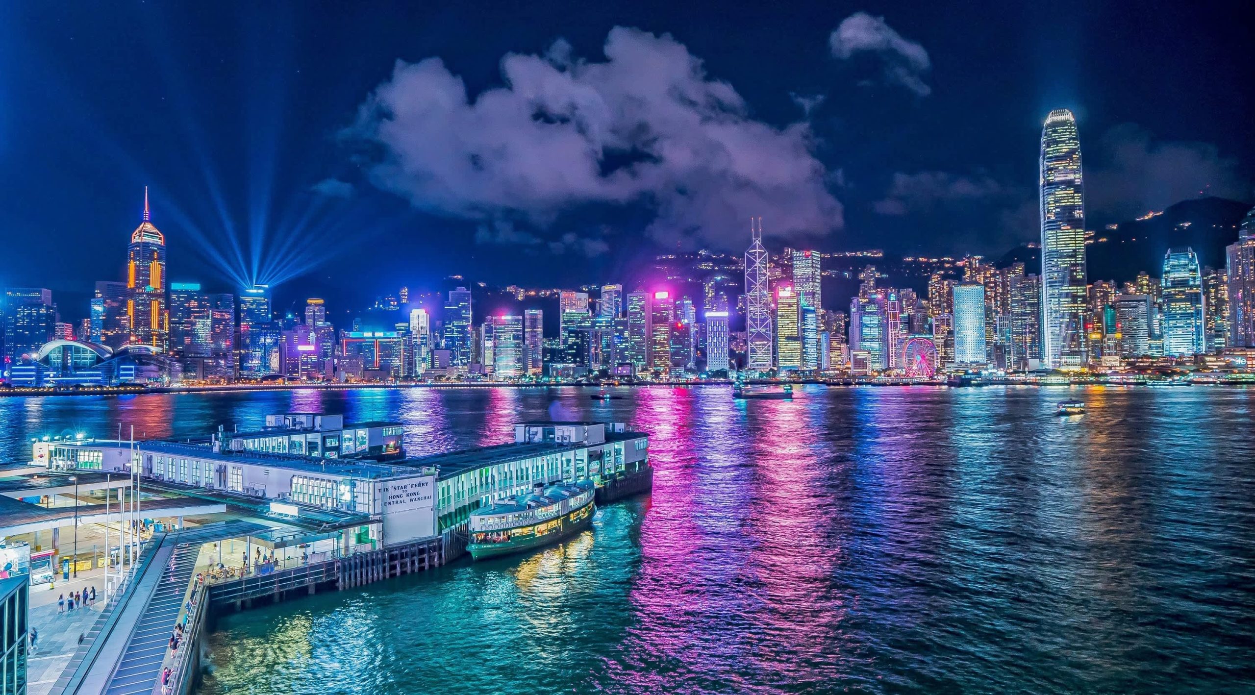 香港保险公司业绩